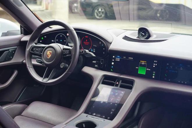 需多言保时捷Taycan 4开元棋牌试玩【路试】强者无(图9)